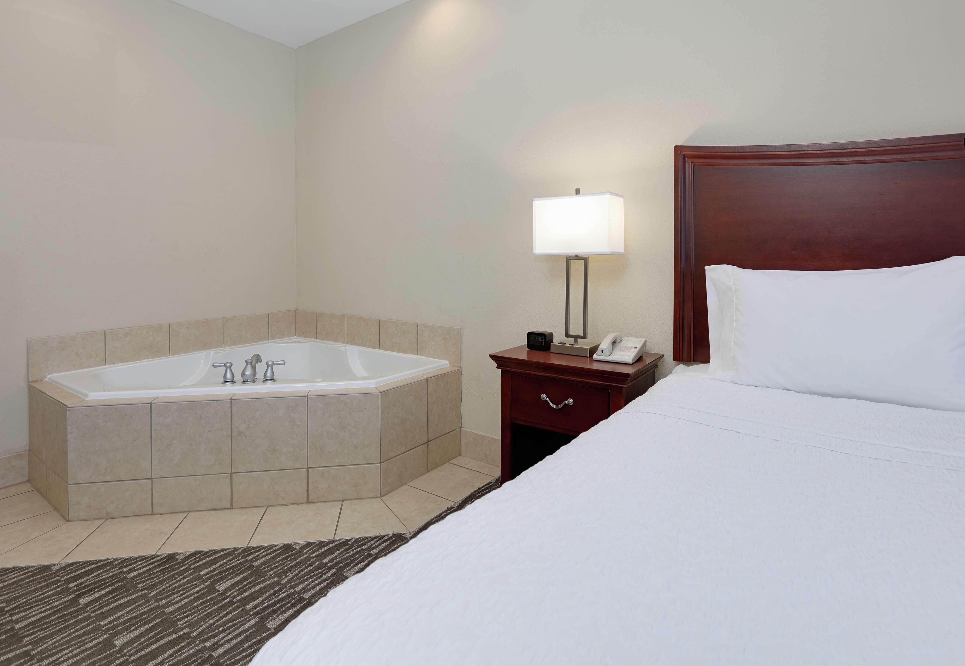 Hampton Inn&Suites Southern Pines-Pinehurst Aberdeen Exterior foto