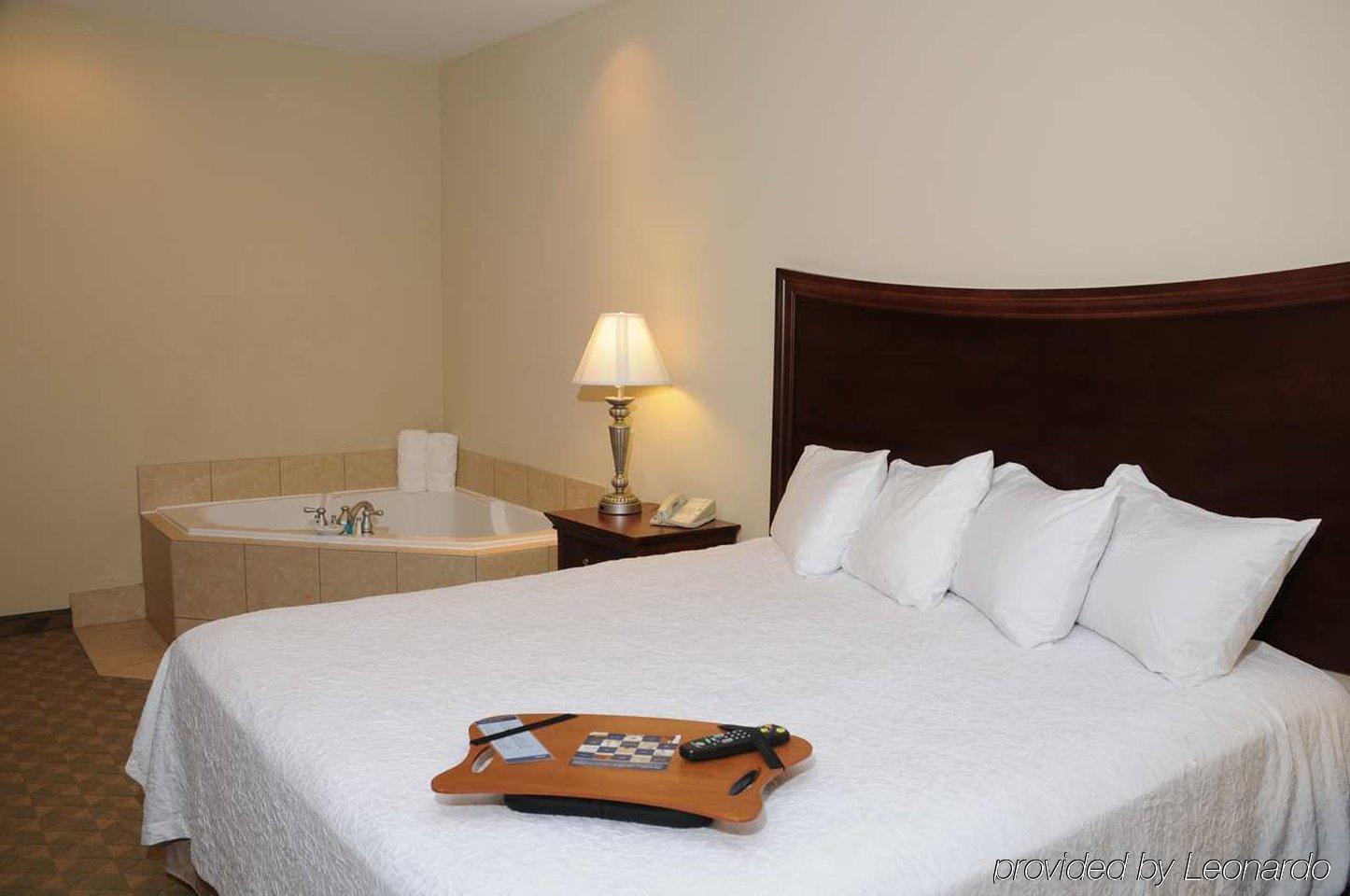 Hampton Inn&Suites Southern Pines-Pinehurst Aberdeen Exterior foto