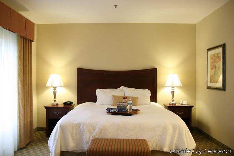 Hampton Inn&Suites Southern Pines-Pinehurst Aberdeen Zimmer foto